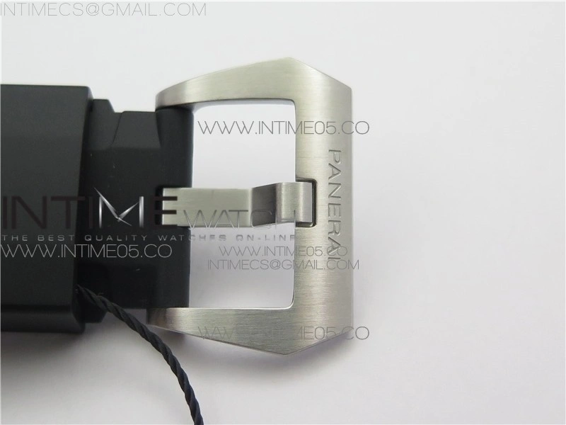 PAM683 Luminor Submersible VSF 1:1 Best Edition on Black Rubber Strap P.9010 Clone